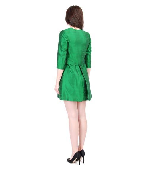 Tinuta de ocazie cu rochie de seara din tafta de matase