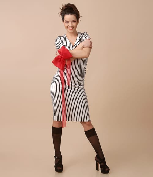 Rochie midi din jerse cu dungi si funda detasabila