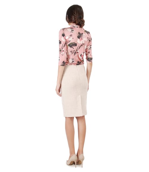 Fusta office din bucle cu lana si aplaca si bluza din jerse imprimat