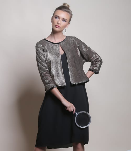 Tinuta de ocazie cu bolero din paiete si rochie din voal