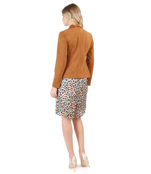 Sacou din stofa cu aspect catifelat si rochie din matase imprimata