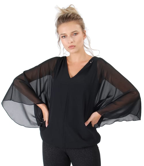 Bluza tip fluture cu aplicatie de cristale la decolteu