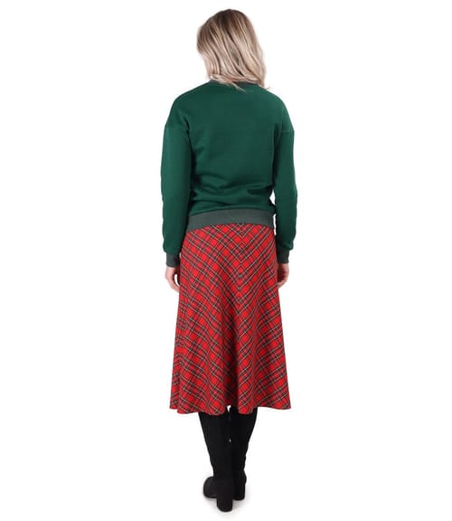 Tinuta casual cu fusta lunga in carouri si bluza tip hanorac