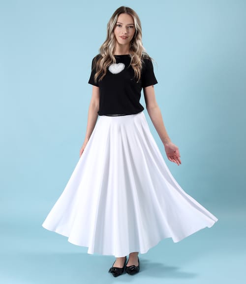 Fusta lunga clos cu bluza din jerse cu inima din tull