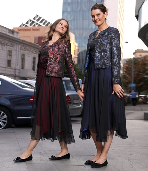 Sacou de ocazie din brocard cu fir metalic si motive florale