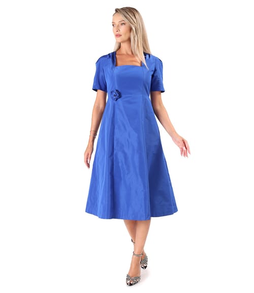 Rochie evazata din tafta cu floare in talie