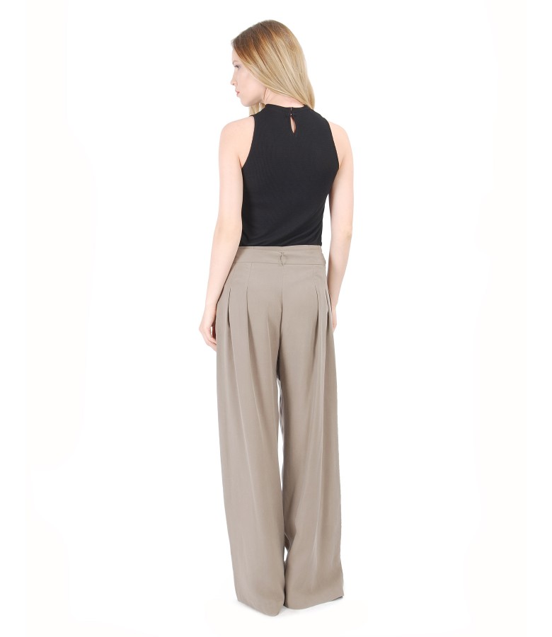 Bluza din jerse raiat fara maneci cu pantaloni largi din viscoza