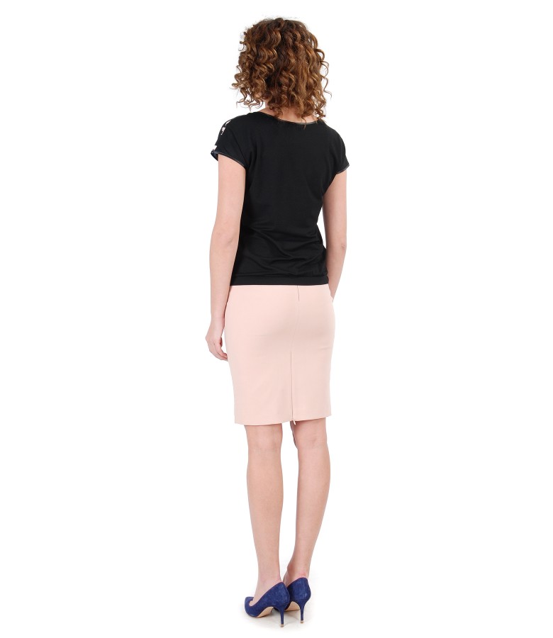 Tinuta eleganta cu fusta midi si bluza cu fata imprimata cu motive florale