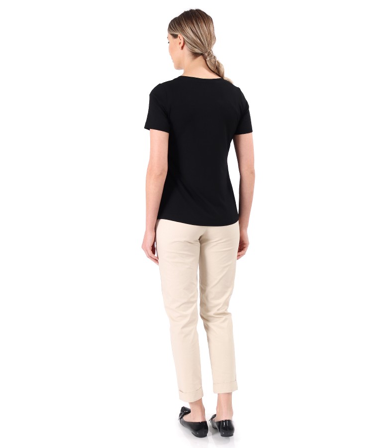 Tinuta smart/casual cu pantaloni pana si bluza din jerse elastic fin
