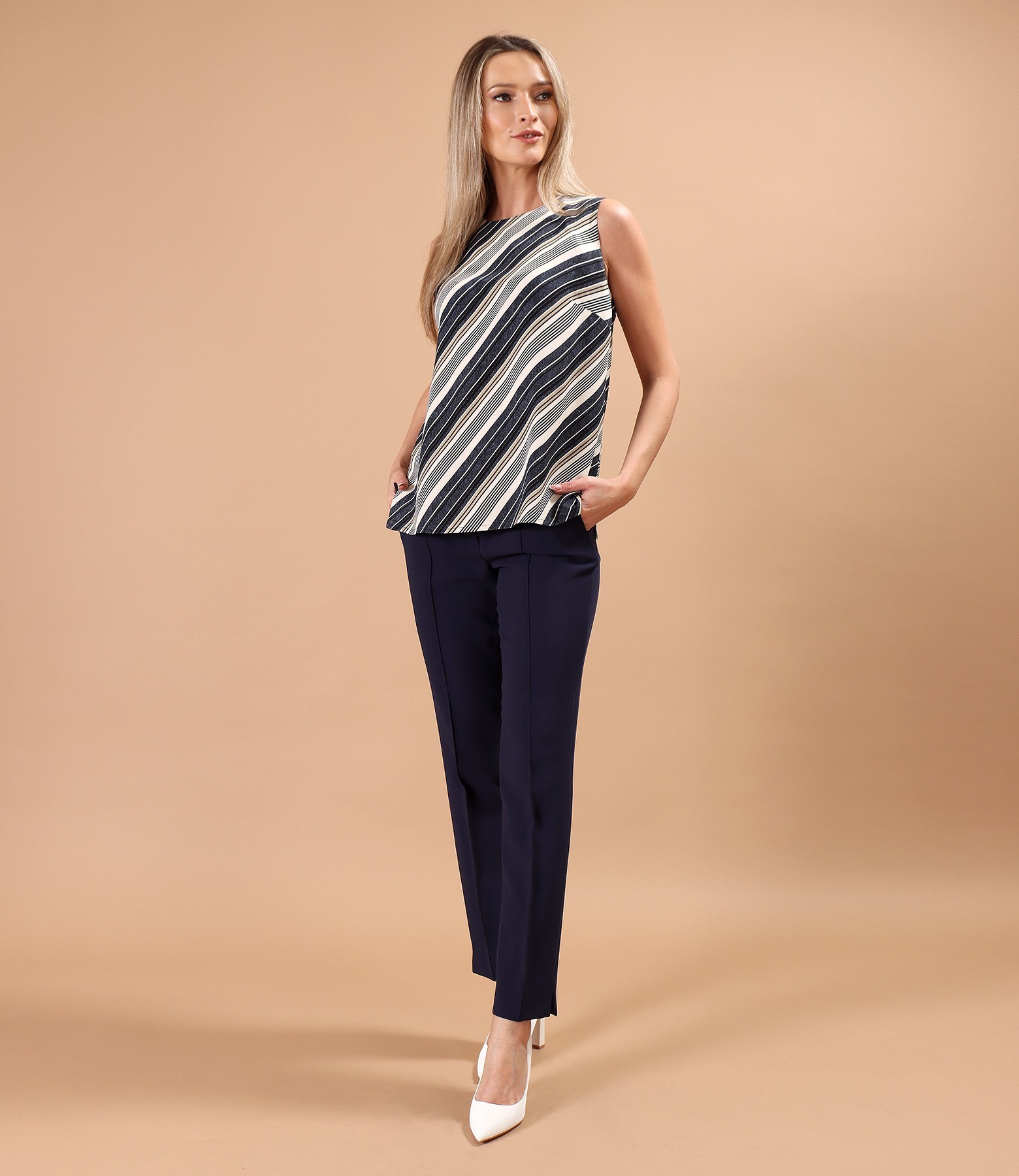 Pantaloni pana din stofa elastica
