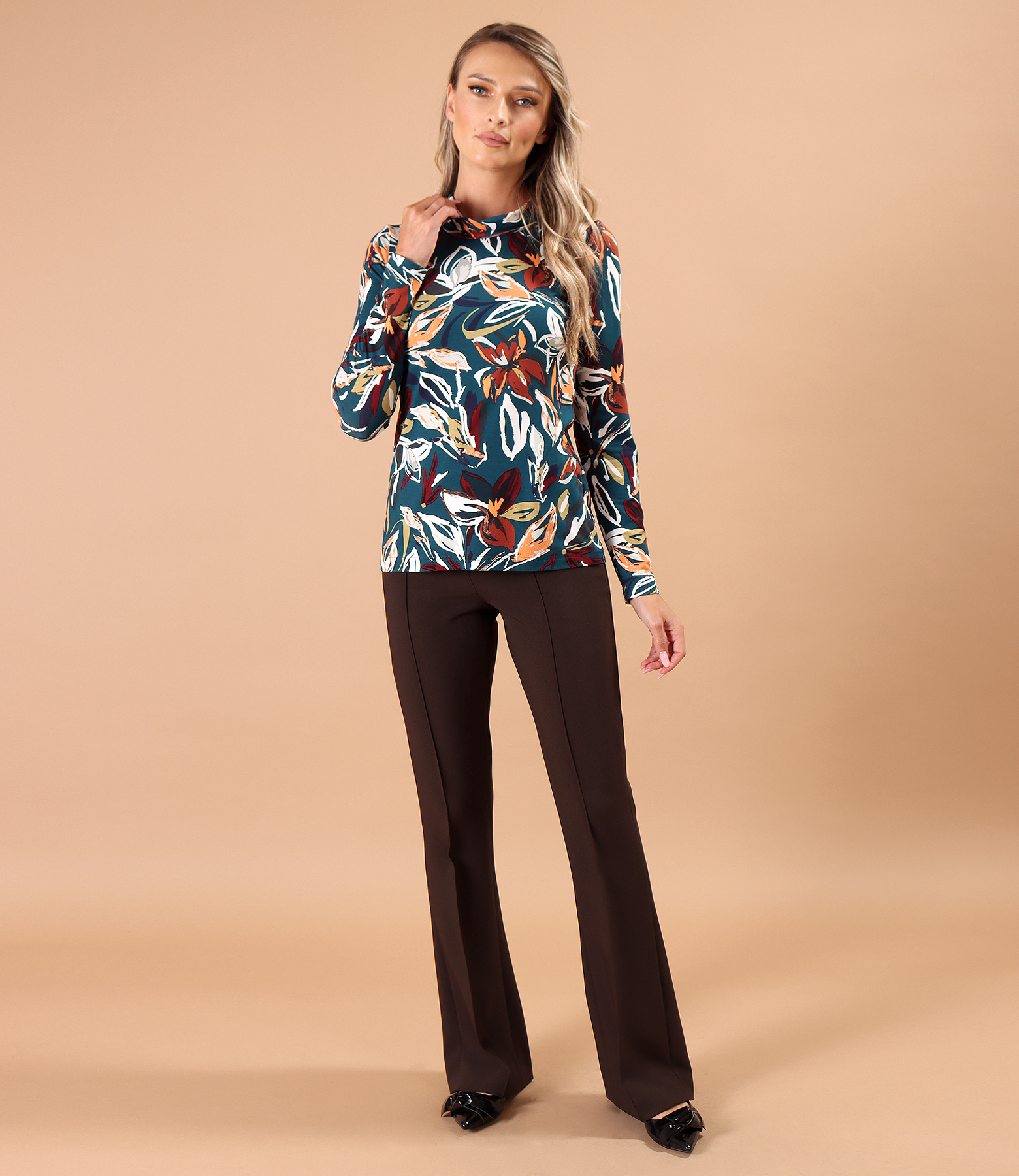 Bluza eleganta din jerse elastic imprimat cu motive florale