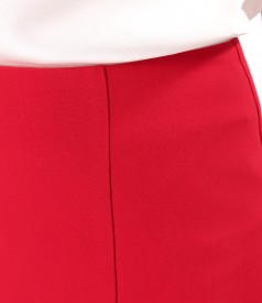 Fusta evazata cu pliuri pe fata