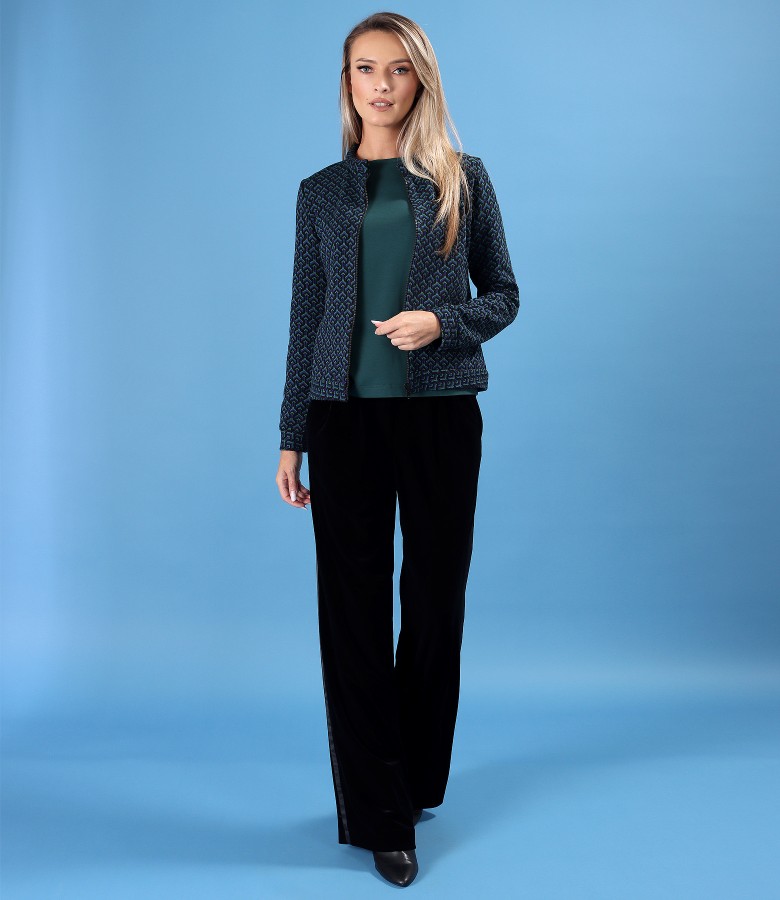 Pantaloni din catifea cu bluza din jerse cu fermoar pe mijloc fata